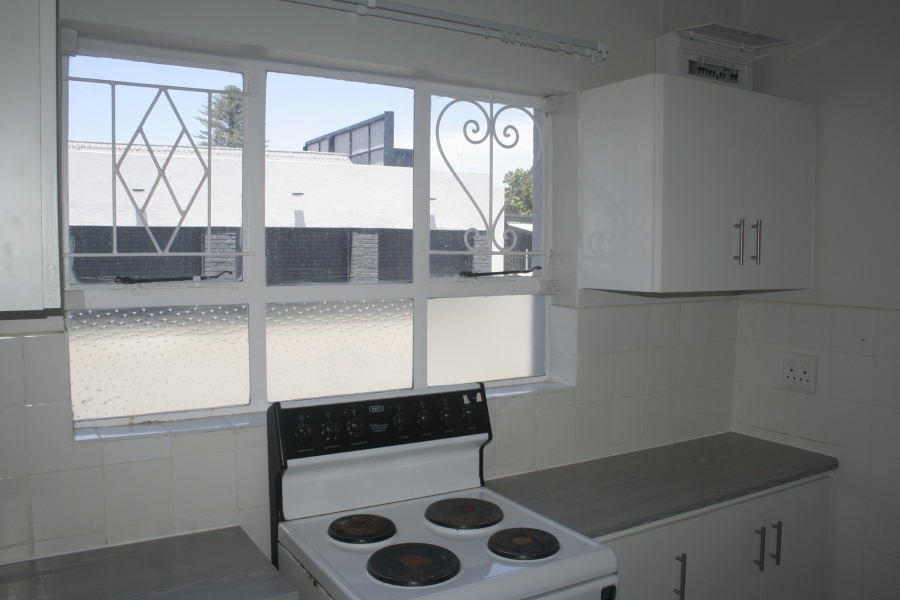 To Let 2 Bedroom Property for Rent in Martinville Western Cape